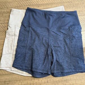 2-pair bike shorts with pockets blue and tan